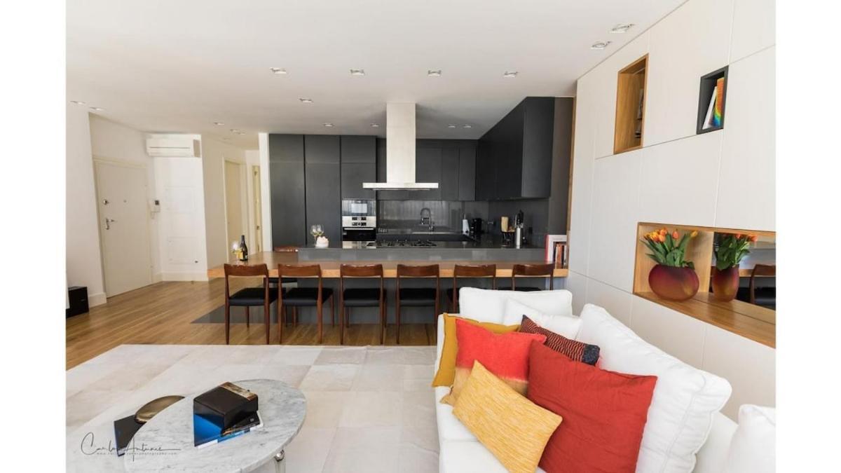Superb Modern And Unique Liberdade Apartment