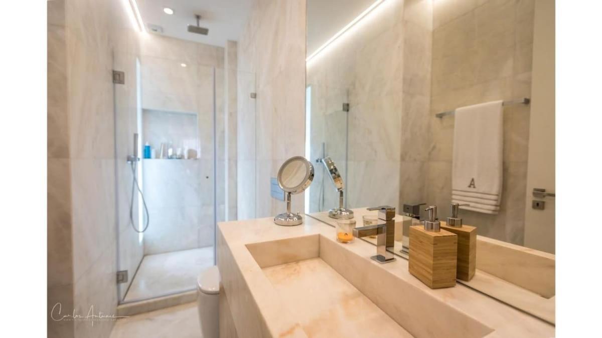 Superb Modern And Unique Liberdade Apartment Lissabon