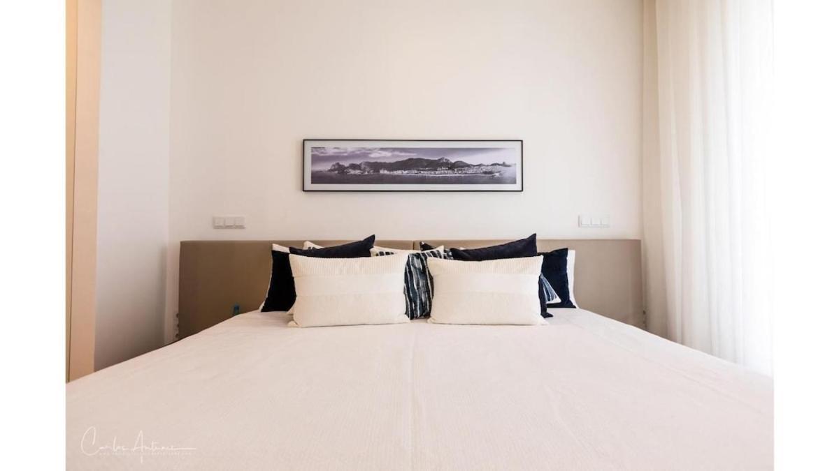 Superb Modern And Unique Liberdade Apartment *