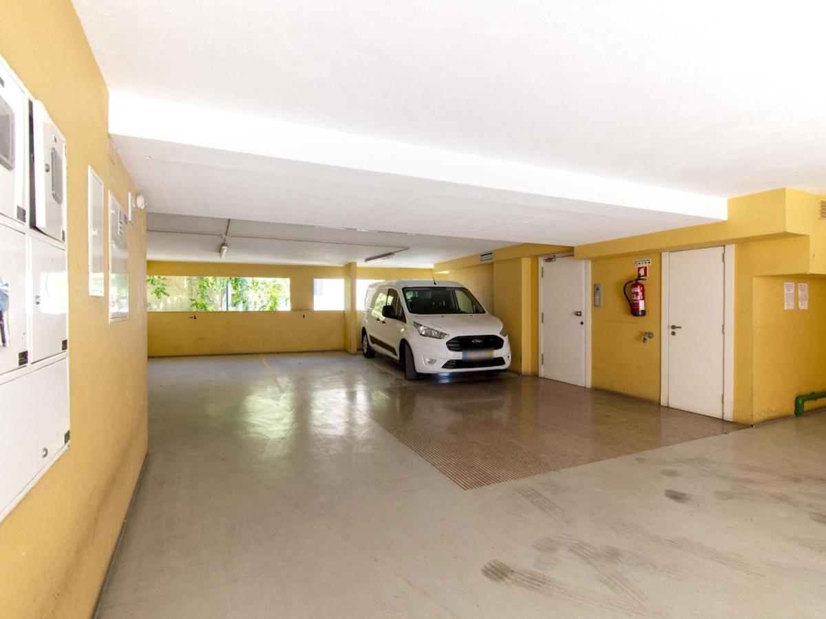 Superb Modern And Unique Liberdade Apartment